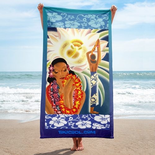 Retro Hawaiian Lotus Lei Print Beach Towel